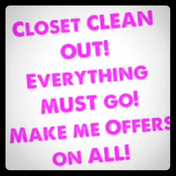 Entire Closet - Picture 1 of 1